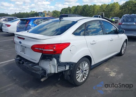 2018 Ford Focus Titanium из США, поврежденный, VIN 1FADP3J25JL226376